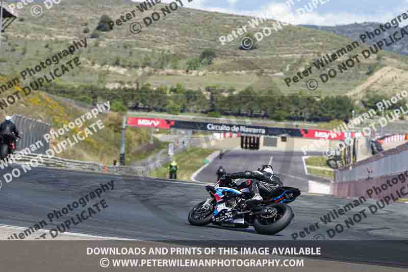 cadwell no limits trackday;cadwell park;cadwell park photographs;cadwell trackday photographs;enduro digital images;event digital images;eventdigitalimages;navarra;no limits trackdays;peter wileman photography;racing digital images;trackday digital images;trackday photos